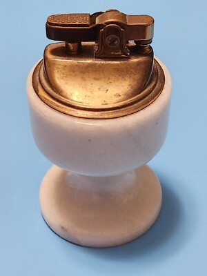 3.5'' Penguin Alabaster Table Pedestal Lighter Flint Made Japan White Not Working