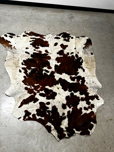 Cowhide Rug Cow Hide Spotted Brown/White Animal Skin 45+ in x 45+ in