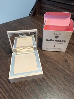 Benefit Hello Happy Velvet Powder Foundation in Shade 1 Neu in OVP 7g Neu
