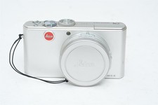 Leica D LUX 3 Compact Digital Camera Lightweight Camera for Everyday Use
