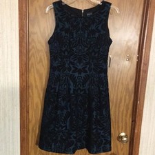 Gabby Skye Dress by Dress Barn size 8 (F)
