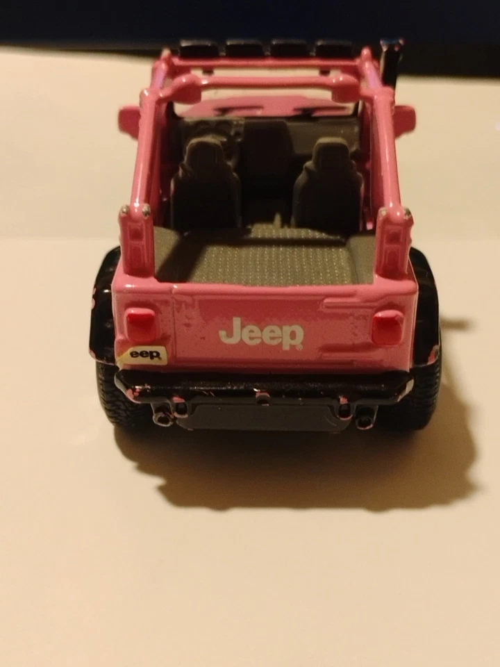 Vintage 2003 Maisto Pink Jeep Tours Jeep Wrangler Rubicon 1:35 Scale Rare - image 3 of 4