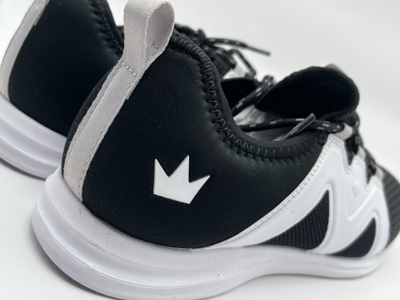 10 Black White Mesh Lace Up Lightweight