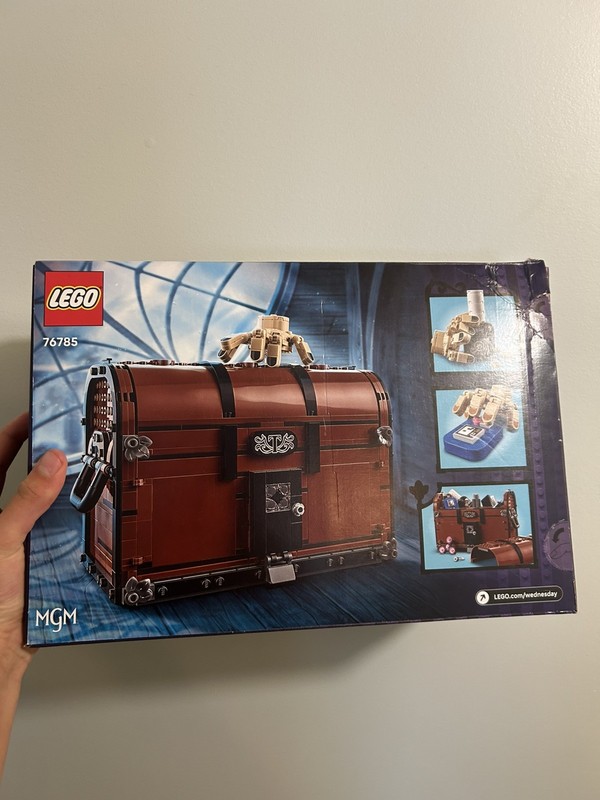 LEGO Wednesday Thing's Apartment 76785 Complete Set 828pcs Age 10+ Box