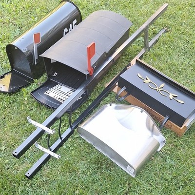 Leigh Security Mailbox Locking Post Mount Black Steel Traditional  4 Boxs 