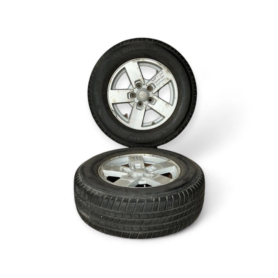 Felgensatz 5JS39TRMAA 2005-2010 Jeep Commander JK 17X7,5 5X127 Felgen + Reifen - Bild 2 von 4