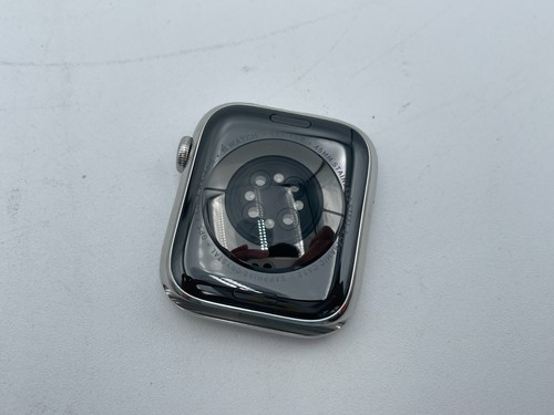 Apple Watch Series 8 45mm A2774 | Silver Stainless Steel Wi-Fi + Cellular - Good - Picture 4 of 7