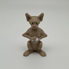Burger King Toy Revenge of Kitty Galore Movie Action Figure Cat s- 2010 , 3In 16