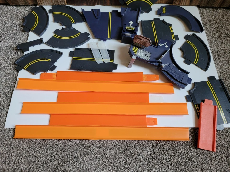 Vintage Race Track Track Lot Mattel HB2 - Image 2 of 4