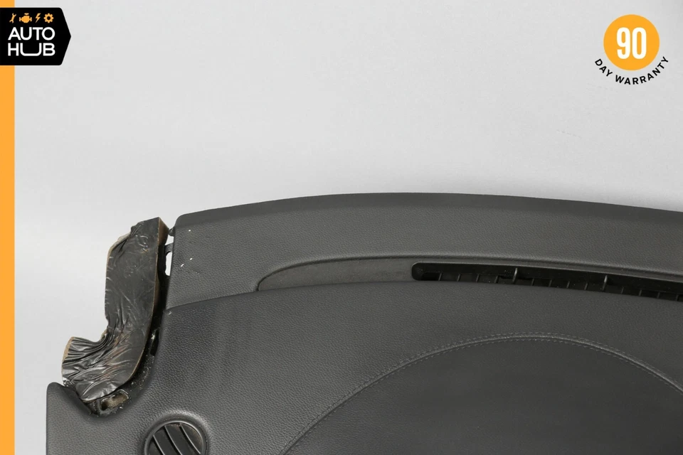 06-11 Tablero de instrumentos negro Mercedes W219 CLS550 CLS500 2198601002 OEM 76k Foto 2 de 4