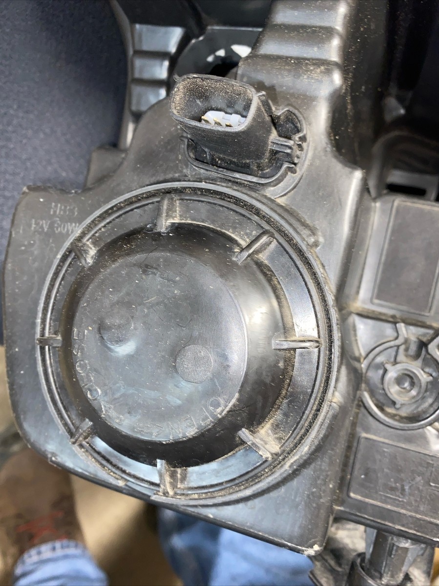 15-17 Ford F-150,LH Driver Side Headlight Headlamp Halogen,OEM 