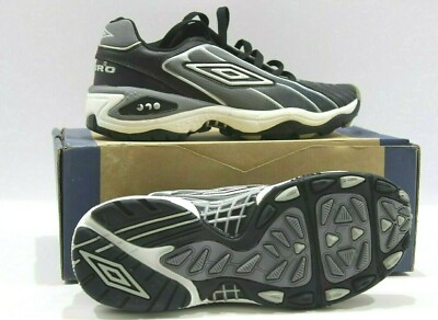 boys turf trainers