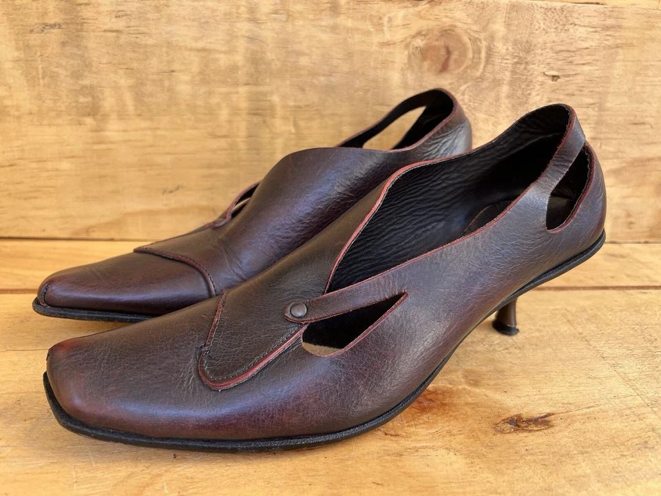 Vintage CYDWOQ Handmade Oxblood Brown Leather Shoes w/ Metallic Kitten Heels 7.5 - Image 3 of 4