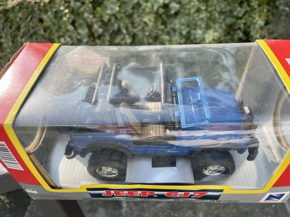 1:32 JEEP CJ-7 NUOVA - Immagine 2 di 4