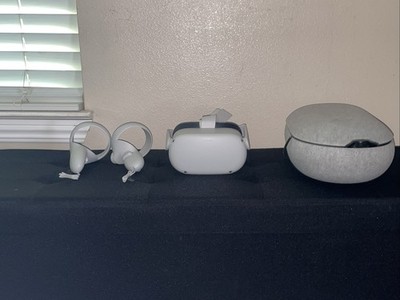 Oculus Quest 2 Virtual Reality Headset BUNDLE WORKING TESTED