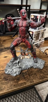 Diamond Select Toys Marvel Deadpool