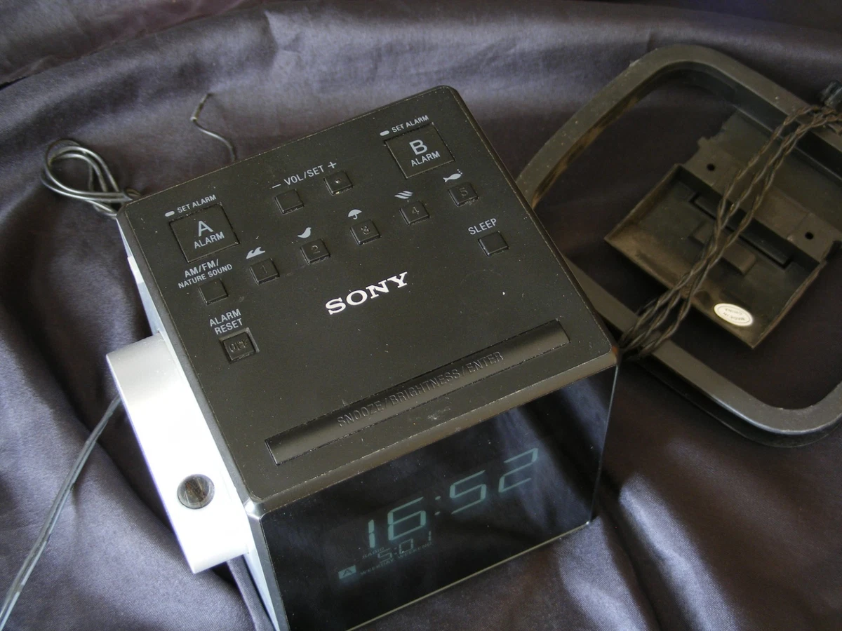 Sony ICF-C1PJ Projector clok system