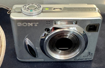 CyberShot Sony DSC-W7 Digital Camera Parts/Repair
