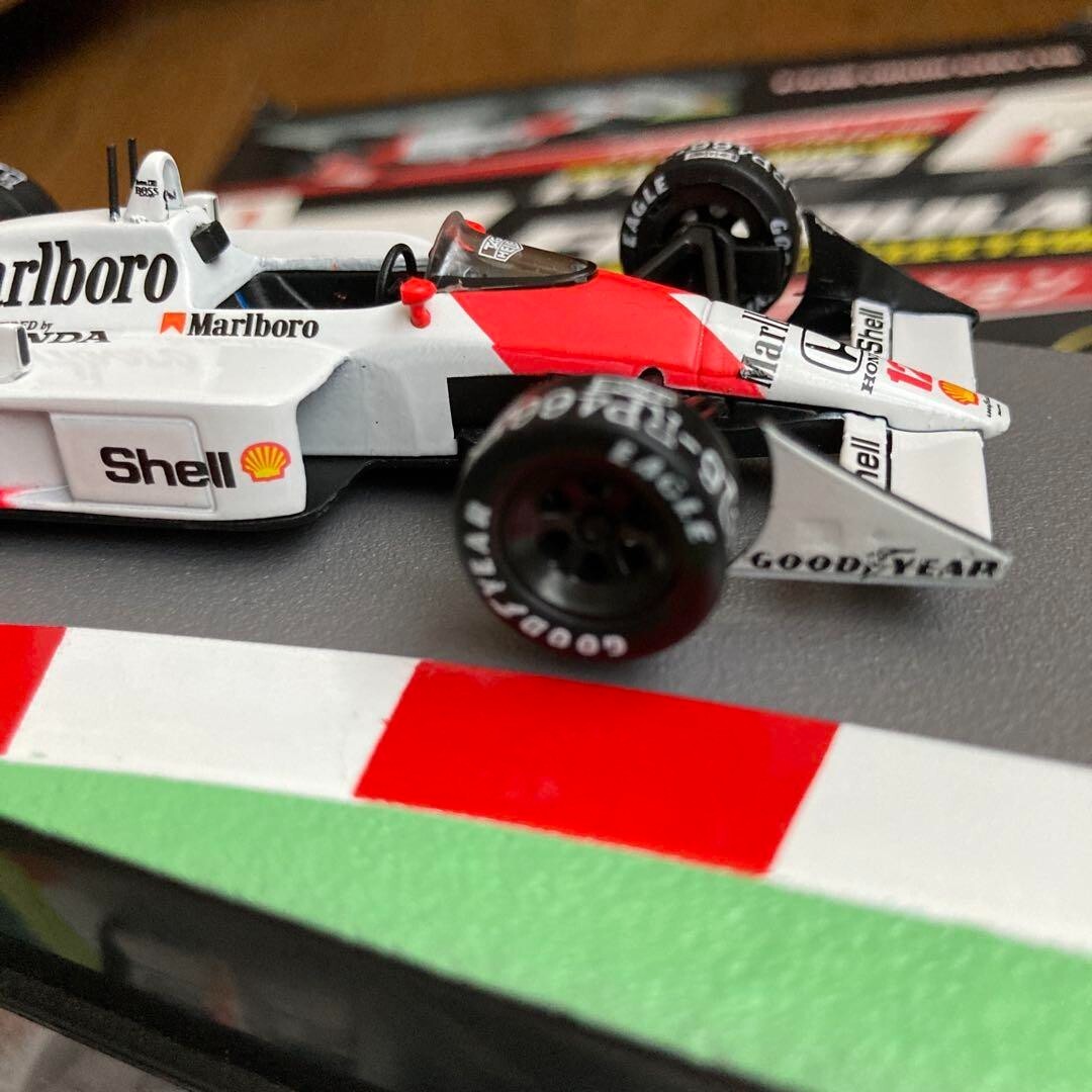 ミニカー Marlboro McLaren MP4/11 1/64 McLaren MP4/11 | House of Modelcars