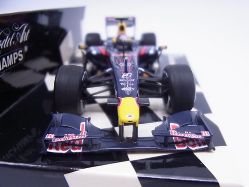 Minichamps 1/43 Red Bull Racing Renault RB5 2009 Sebastian Vettel Near MINT - Picture 3 of 11