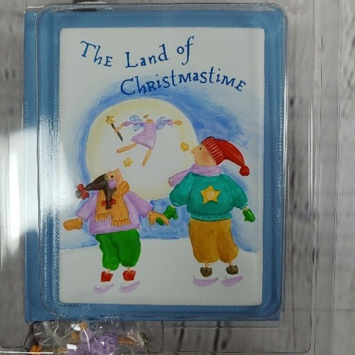 NIB-Hallmark Keepsake Ornament The Land of Christmastime 2001 Handcrafted Paper - Picture 5 of 7