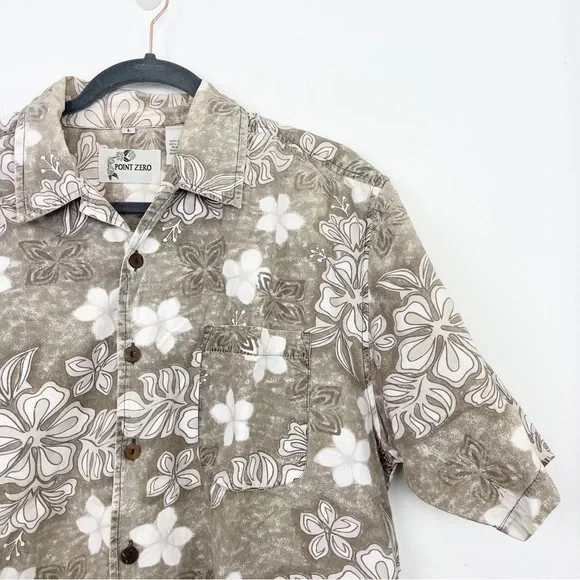 Point Zero Mens Vintage Tan Floral Hawaiian Short Sleeve Button Down Size Large - Image 2 of 4