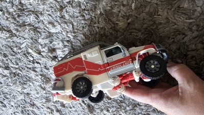 Hasbro Transformers 2007 Movie Rescue Ratchet Voyager Class Figure Complete USED