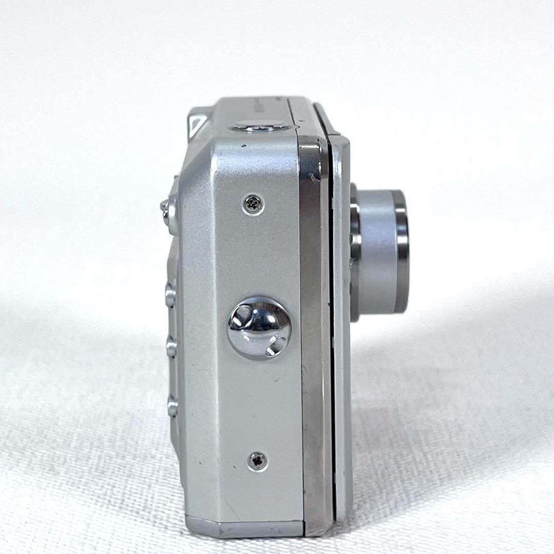 Fujifilm FinePix F Series F401 2.1MP Digital Camera