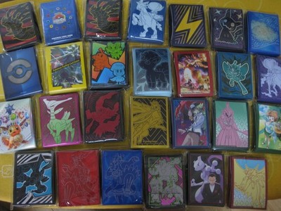 NEUE Pokemon 65x Kartenhüllen Hüllen Sleeves Motive Pikachu Glurak Rocket Mewtu