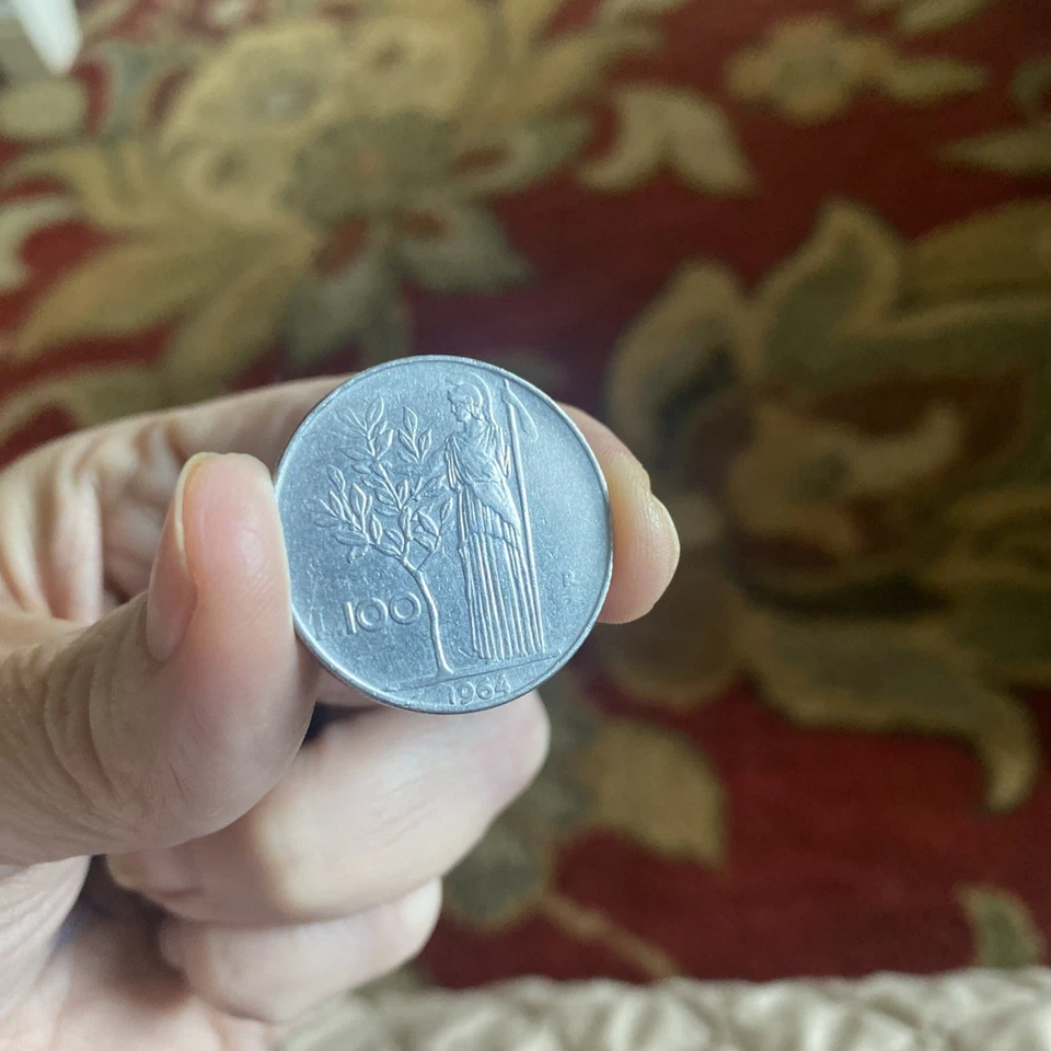 Moeda italiana 1964 L100 R Itália lira repvbblica italiana AU estado 66 - Imagem 4 de 4