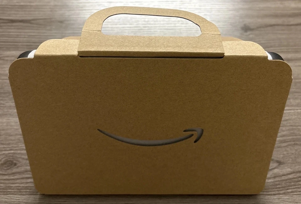 Amazon Echo Show 8 3rd Generation Smart Speaker Charcoal Sealed - Image 4 of 4