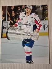 Madison Bowey Washington Capitals Unsigned Photo 8x10 Picture Stanley Cup #2