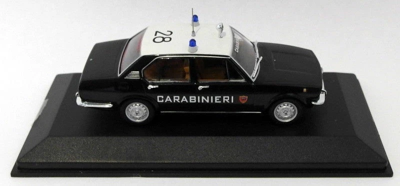 Minichamps 1/43 Scale 400 120290 - 1972 Alfa Romeo Aletta 1.8 - Carabinieri - Image 4 of 4