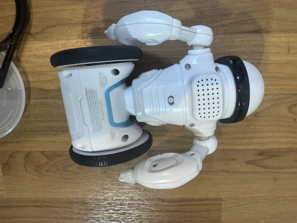 WowWee MiP Arcade - Interactive Robot - Play App-Enabled - Image 3 of 4