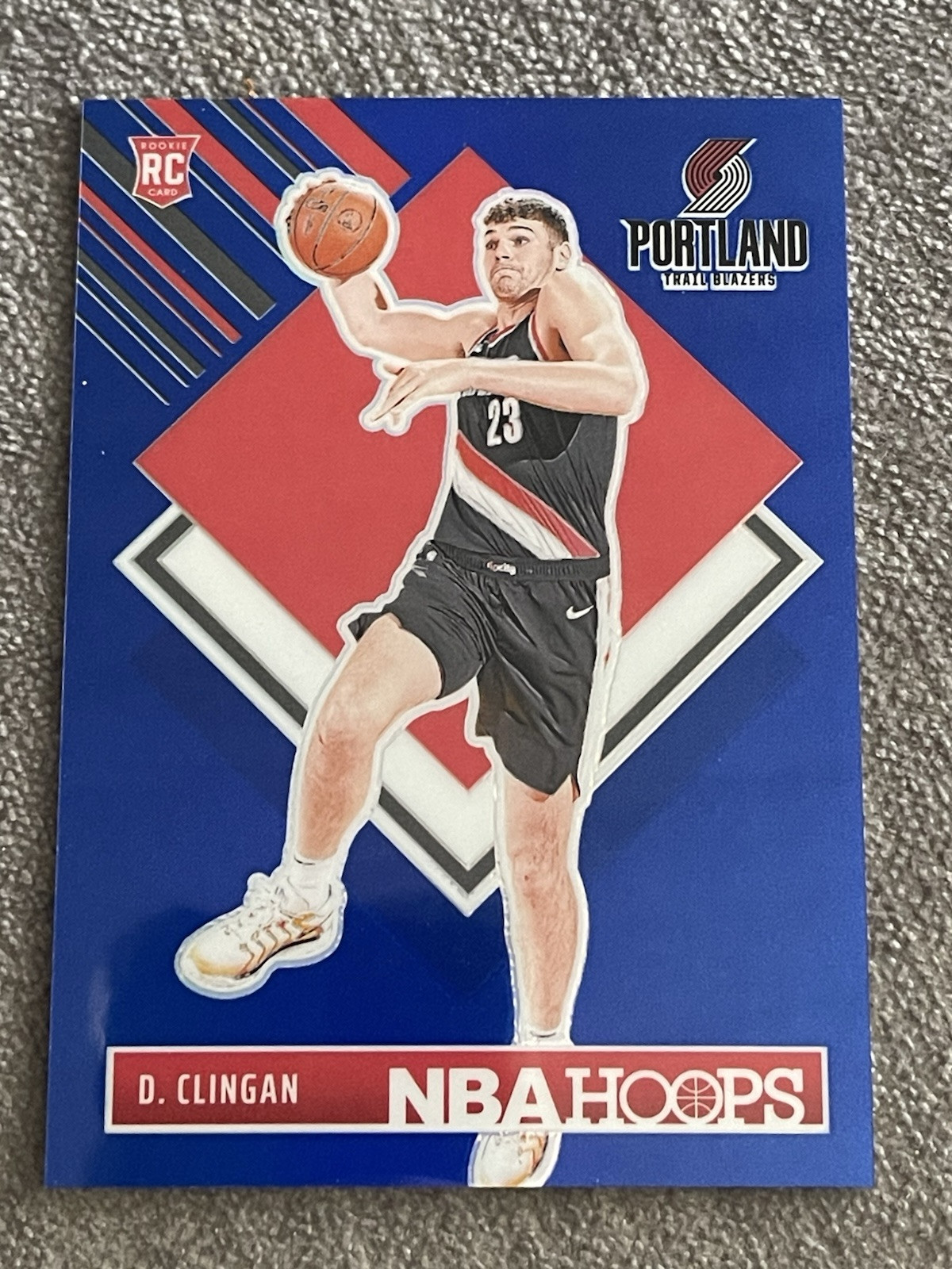 Donovan Clingan 2024-25 Panini NBA Hoops #293 Premium Opti-Chrome Blue #/49 RC
