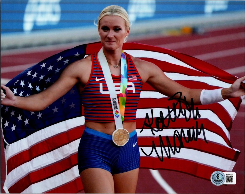 KATIE MOON OLYMPIC POLE VAULTER GOLD MEDALIST HAND SIGNED 8X10 BAS COA BU54027