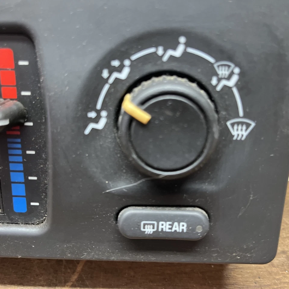 Chevy Silverado Tahoe GMC Envoy Yukon 2003-2006 calefacción aire acondicionado climatización Foto 2 de 4