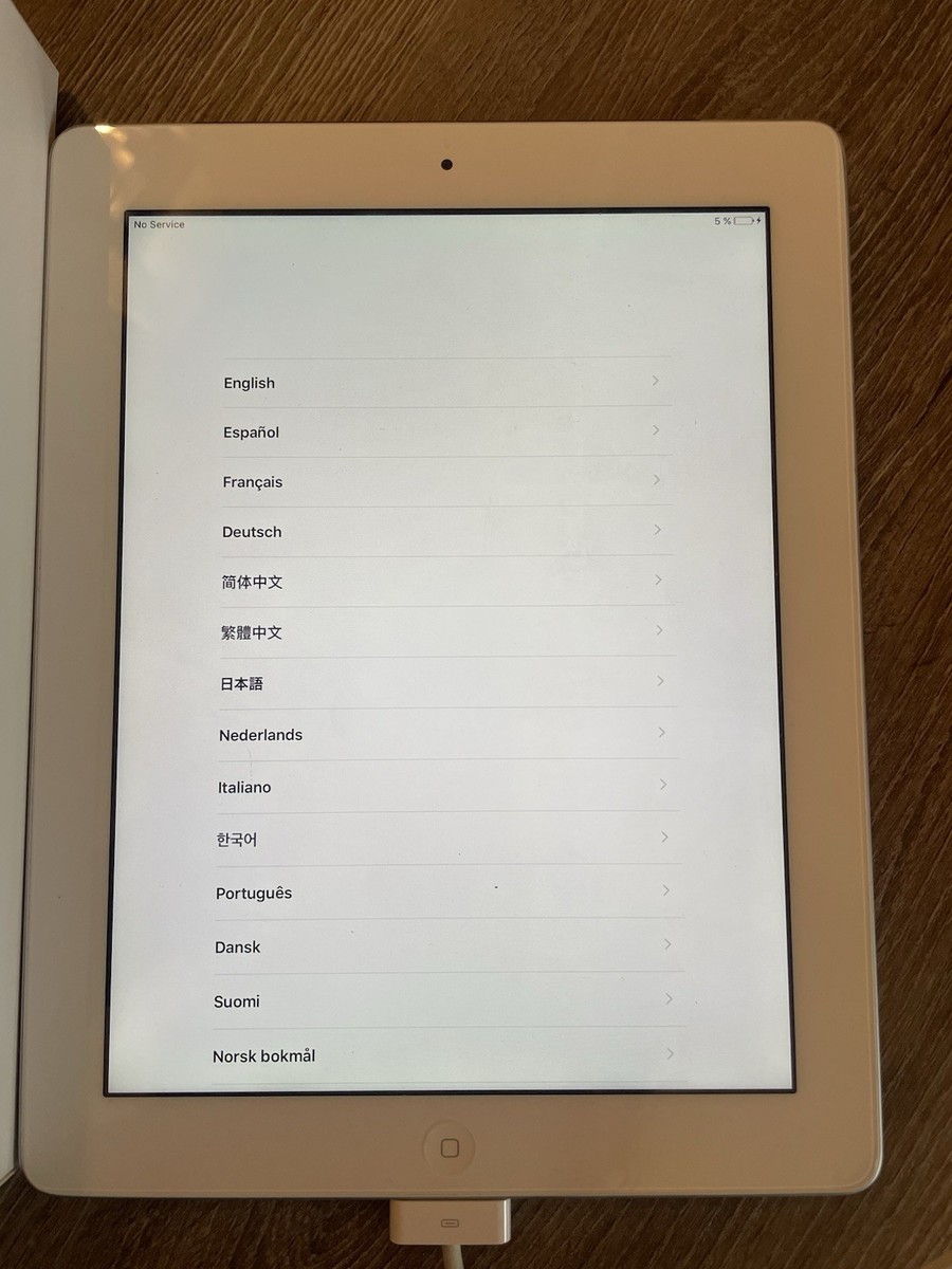Apple iPad (3rd Generation) A1430 32 GB, Wi-Fi + 4G, 9.7 in