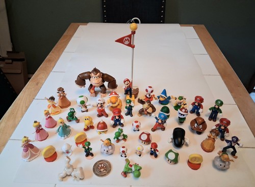 40+ Nintendo Super Mario Toy Action Figurine Large Character Figure Lot - Picture 8 of 12