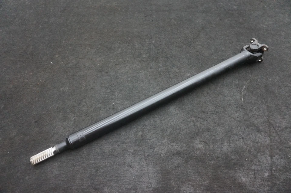 Conjunto de eje de transmisión de hélice delantero OEM 26208698362 BMW M550I xDrive G30 2018-23 Foto 3 de 4