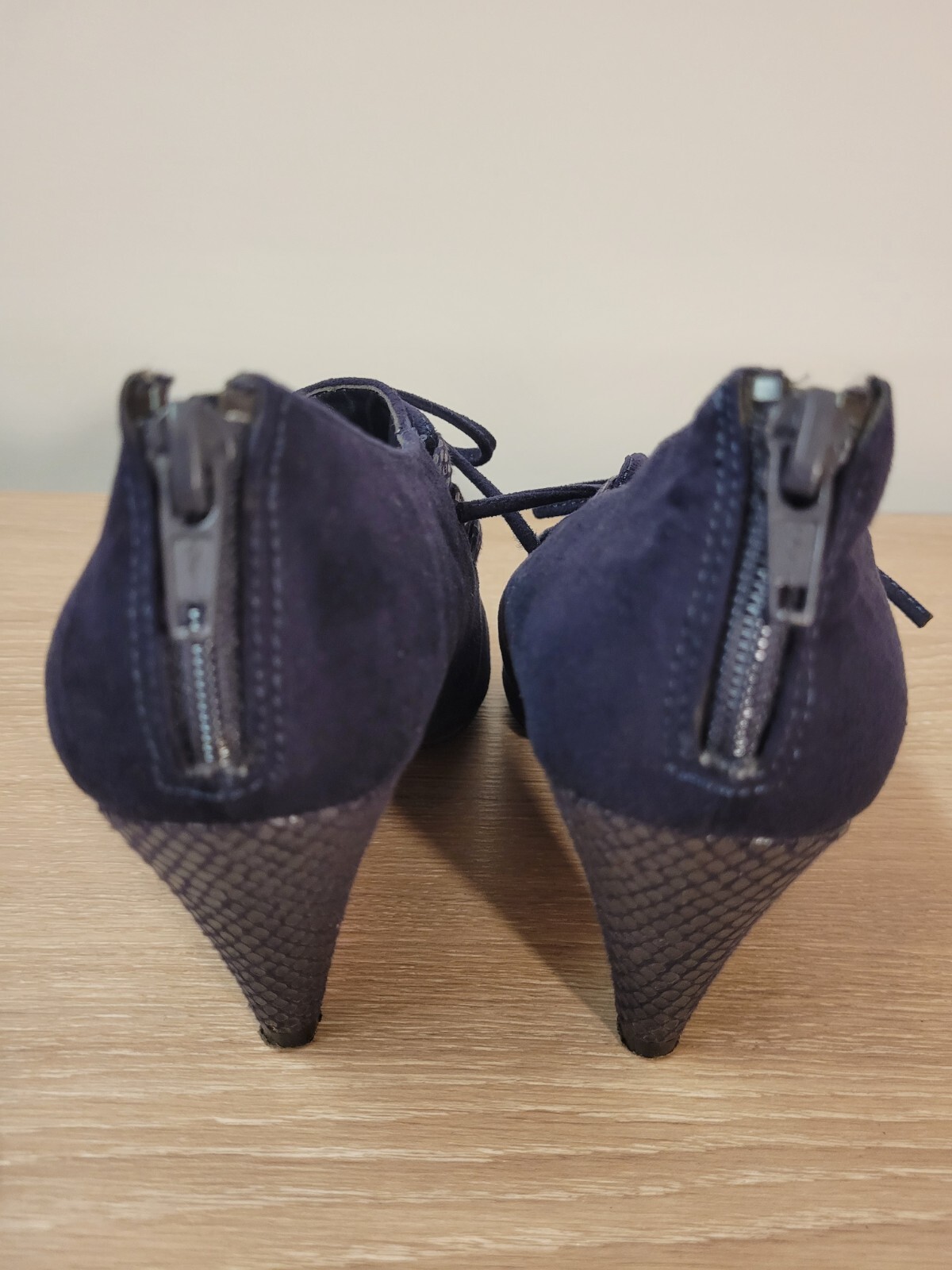 M&S Ankle Shoes UK 4 Navy Suede Lace Detail Back Zip Pre-Owned image 3
