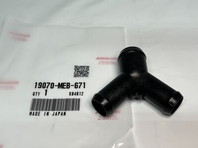 Honda CRF450 2002-04 Y-Joint Radiator Hose Fitting New 19070-MEB