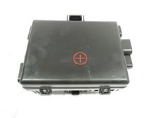 17-20 Genesis G90 2019 Engine Bay Battery Fuse Distribution Relay Junction Box |