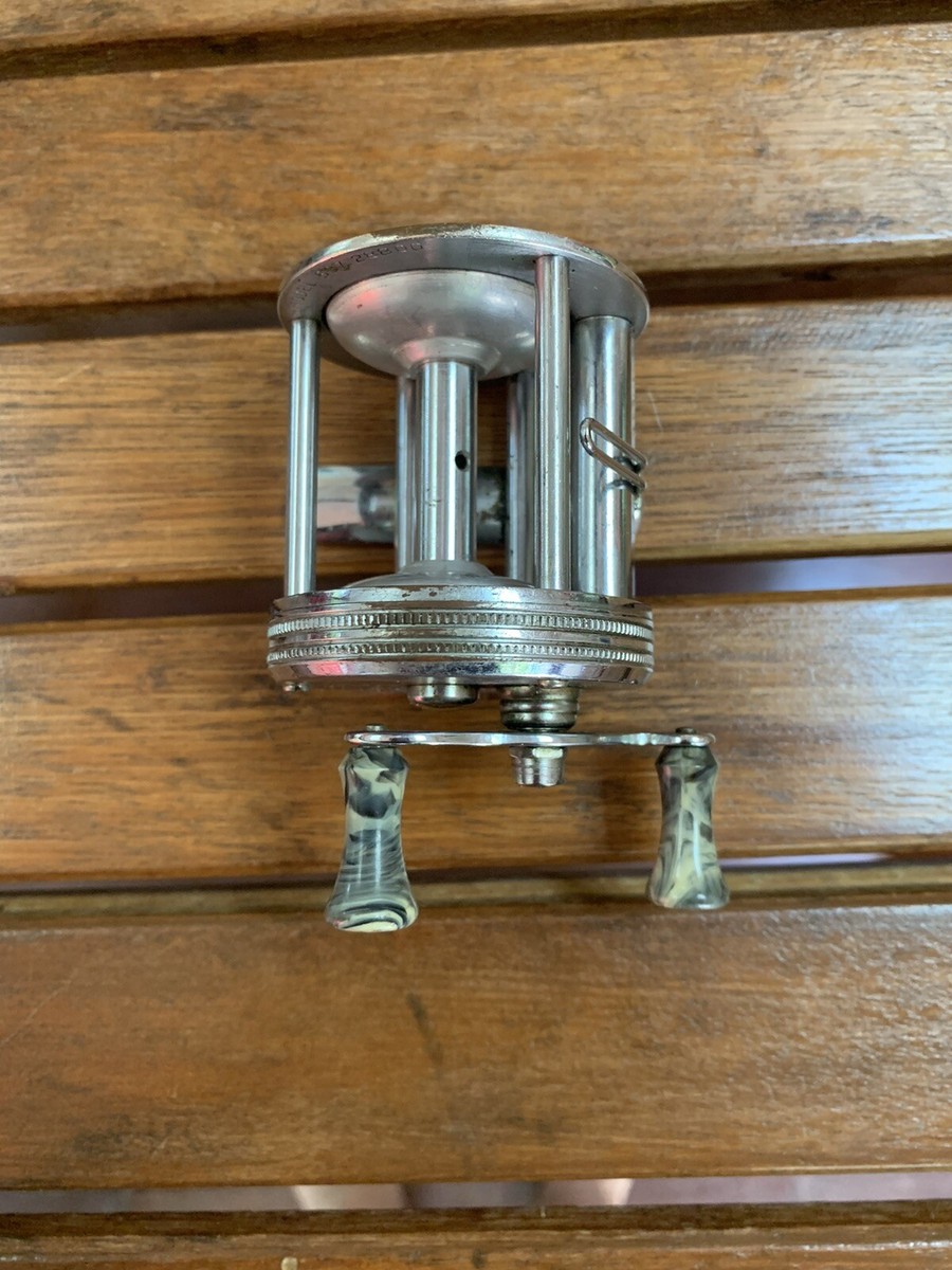 1952 j.c higgens fishing reel 400 J.C. Higgins 