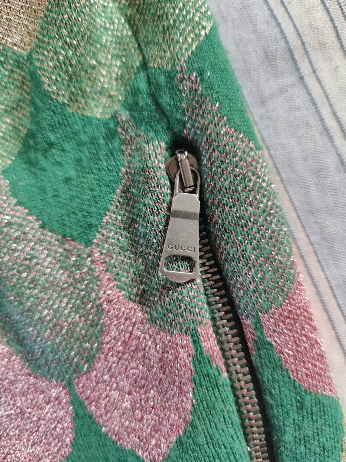 AUTHENTIC Gorgeous Gucci Track Jacket/Sweater des… - image 6