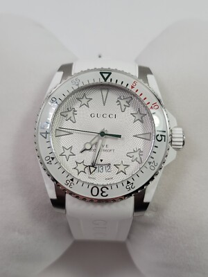 Gucci Dive SWISS Quartz White Dial Rubber Strap Stainless Steel