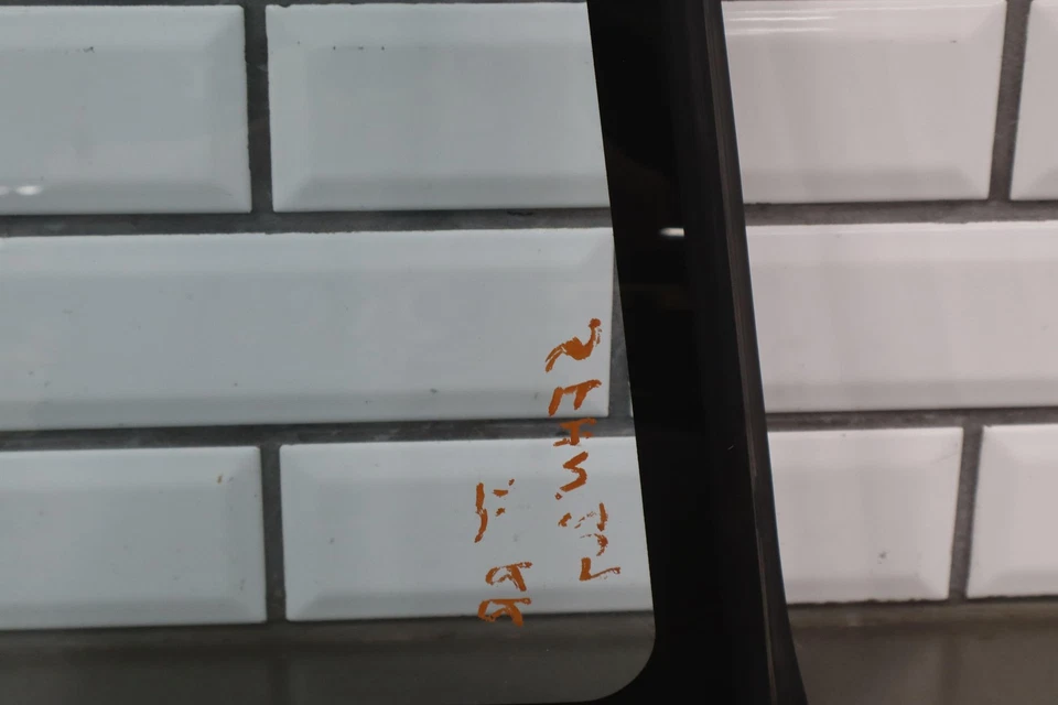 1983-1985 Honda Prelude правостороннее пассажирское четверть стекла окна - Изображение 4 из 4