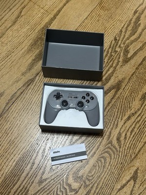 *** BARELY USED / EXCELLENT CONDITION! *** 8bitdo Pro 2 Bluetooth Controller