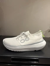 Oofos Oomy Stride Men’s 13 White $160 MSRP