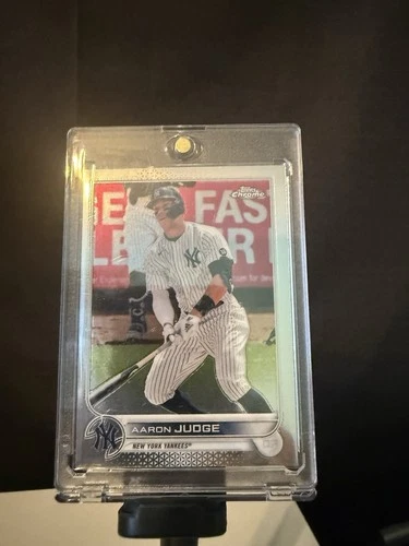 Topps 2022 Chrome Aaron Judge #99 Base Set New York Yankees Baseball Card